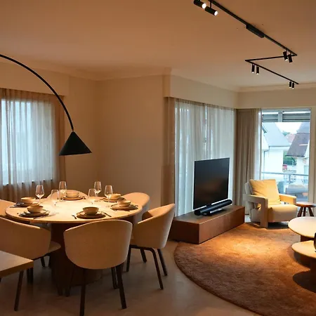Le Mentor - Appartement de luxe face à Villa Verdi à Knokke avec parking by La Conciergerie * Knokke-Heist