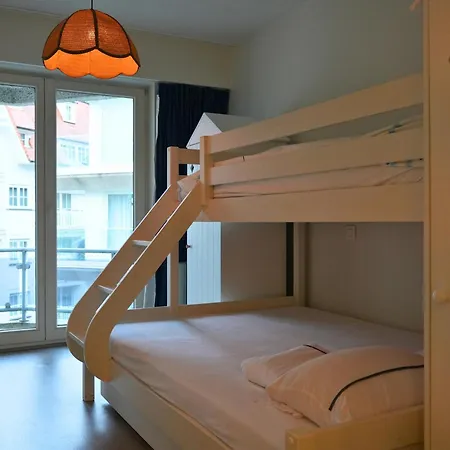 Le Mentor - Appartement de luxe face à Villa Verdi à Knokke avec parking by La Conciergerie *